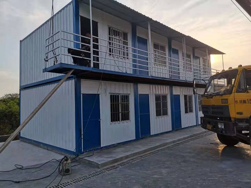 ����ס�˼�װ������