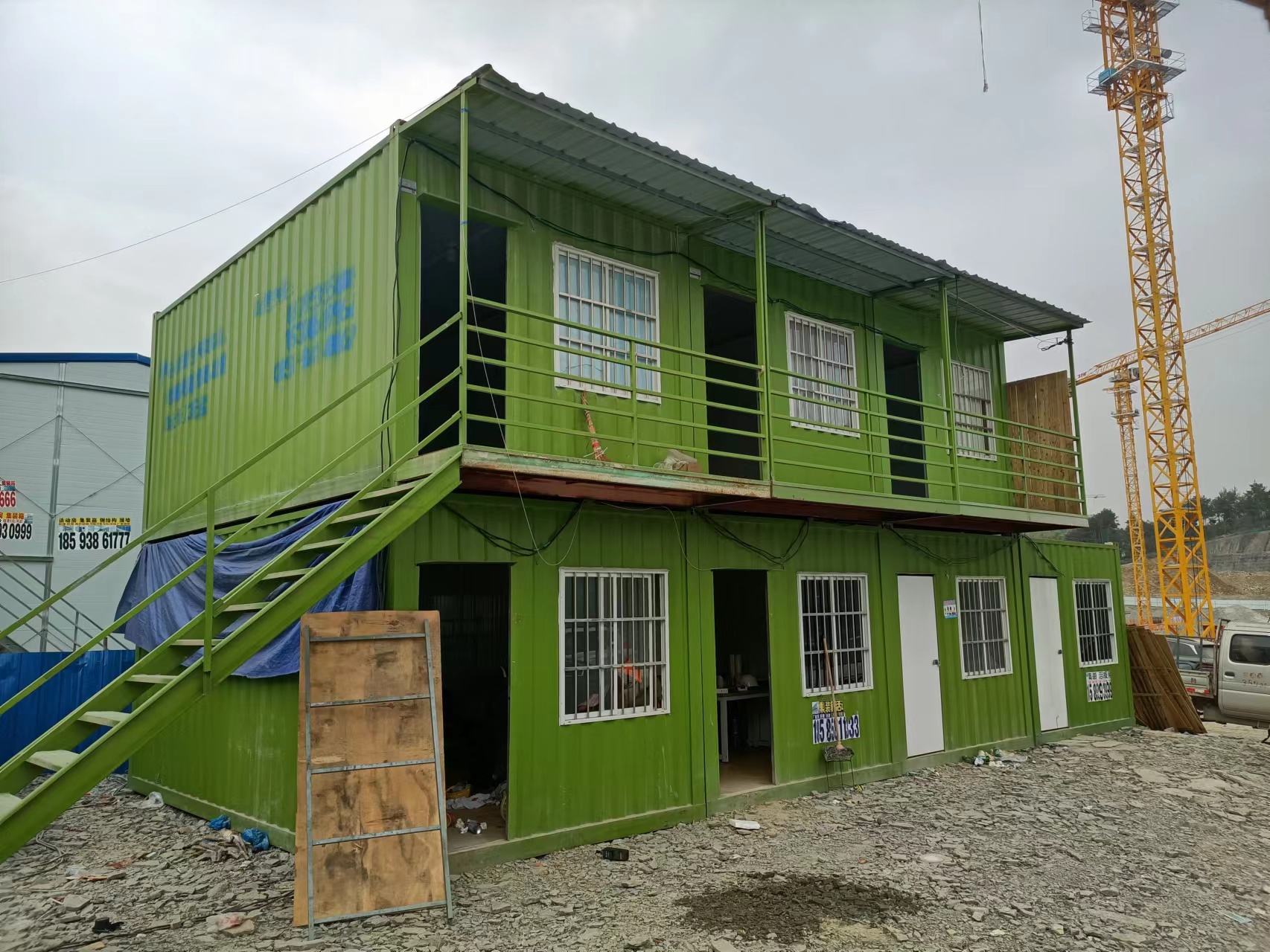 ����ס�˼�װ�䷿